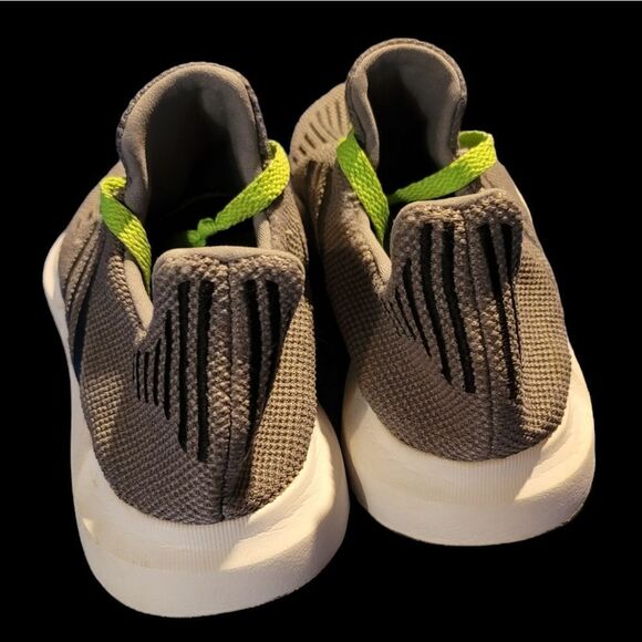 ADIDAS Size 7.5 - Adidas‎ Swift Run Gray Black Shoes CLEAN - Picture 7 of 7
